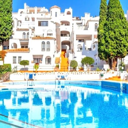 Apartamento Pueblo Evita Apartment Benalmádena Exterior foto