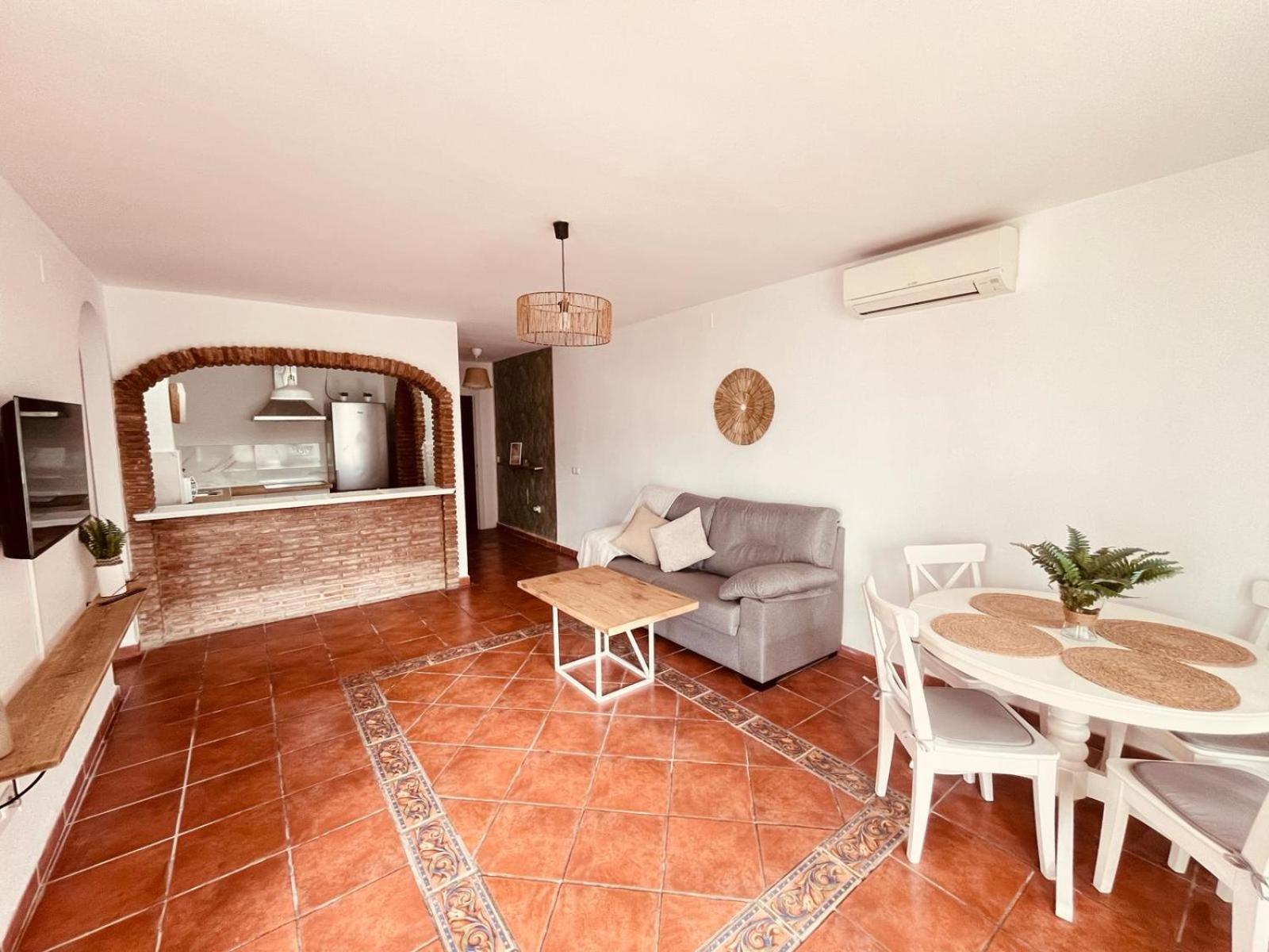 Apartamento Pueblo Evita Apartment Benalmádena Exterior foto